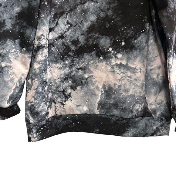 Into the AM Men's Multicolor Space Star Print Pullover Hoodie M - Picture 13 of 16